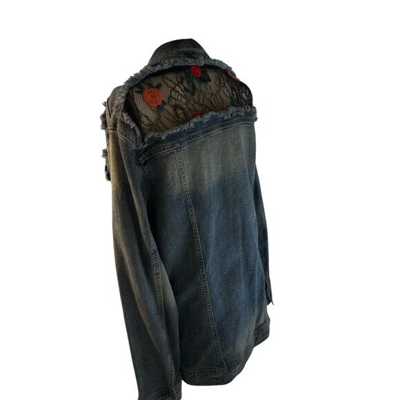 Arizona Jean Co Distressed Denim Jacket Floral Embroidered Lace Inserts Med EUC - Picture 5 of 8